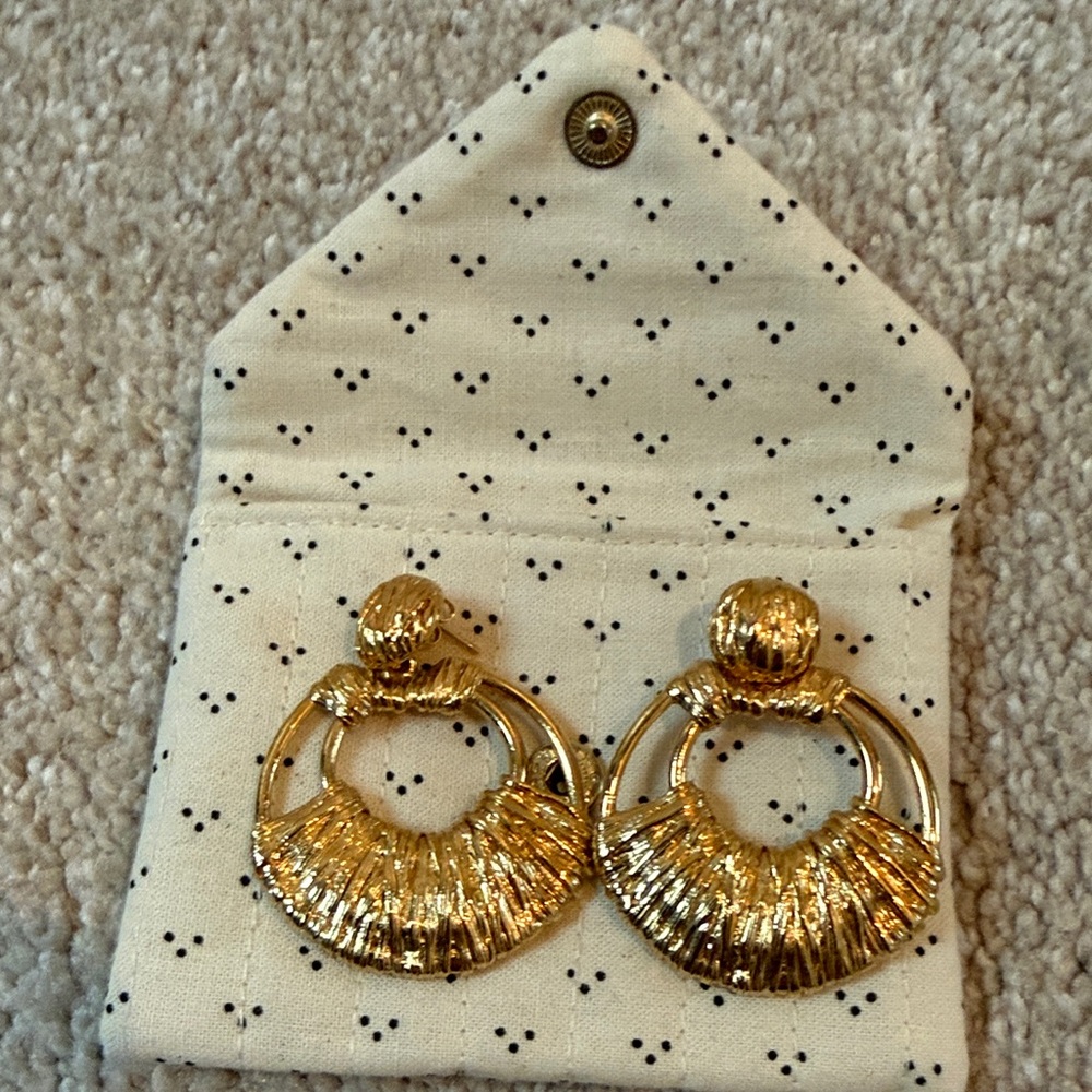 Elegant Sezane Gold Hoop Earrings